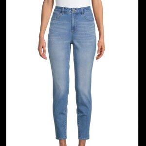 No Boundaries Women's Light Blue High Rise Jeans